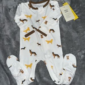 *NWT* Kyte Baby dog zippered footie